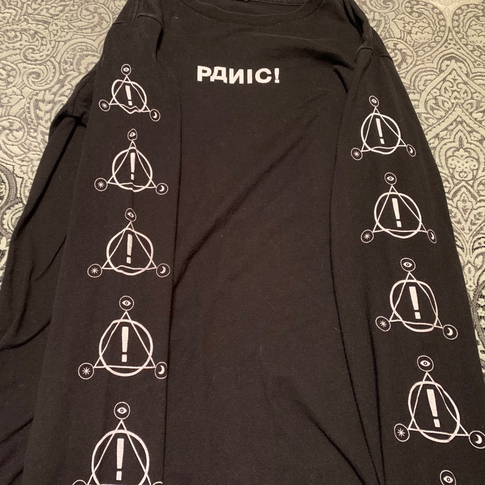 panic! at the disco shirt
